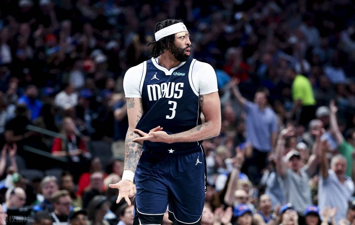 ayx官方正版入口官网浓眉哥在快船比赛中晋级下一阶段，重返赛场引发热议！